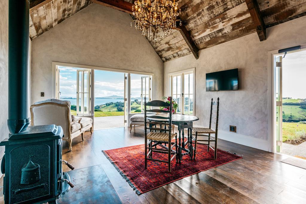 Mudbrick Cottages Oneroa エクステリア 写真
