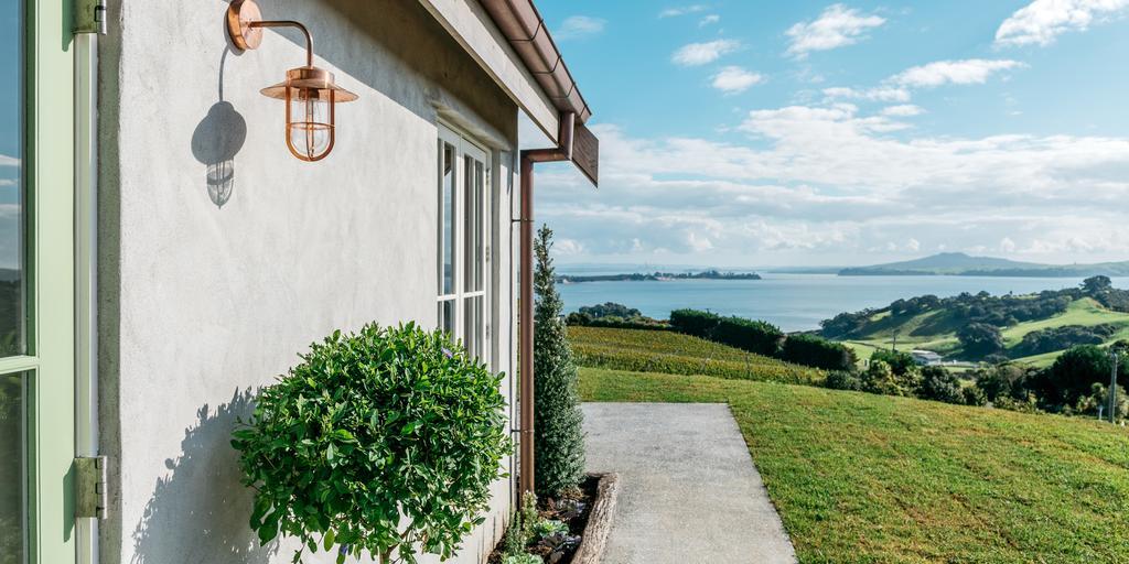 Mudbrick Cottages Oneroa エクステリア 写真